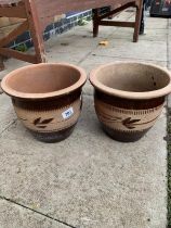 2 x Small matching plant pots