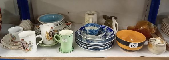 A quantity of ceramics including blue & white ceramics