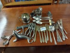 A quantity of plated ware & pewter