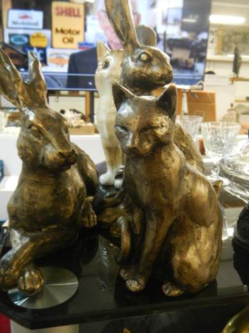 A mixed lot of rabbit and cat figures. - Image 2 of 2