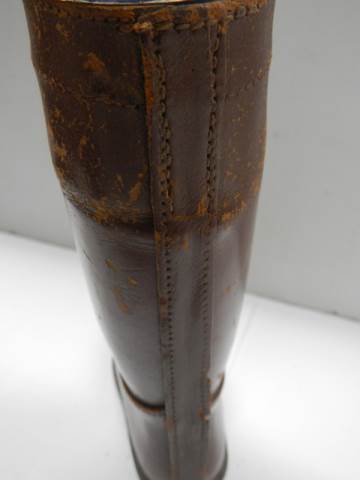 An unusual cigarette lighter in the form of a leather boot. - Image 2 of 5