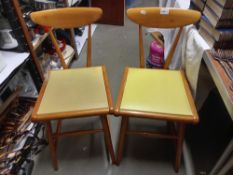 A pair of vintage kitchen chairs, 1 seat A/F