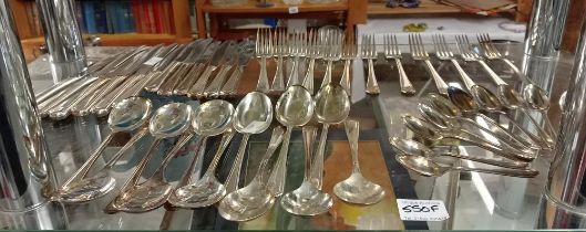 An Insignia plate cutlery. 6 Place settings