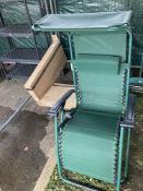 A new folding garden lounger with 2 new spare cushions