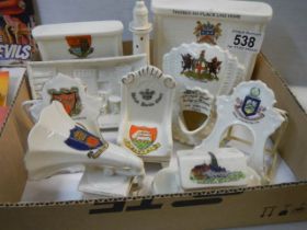 Ten pieces of crested china.