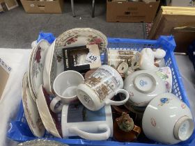 A box of miscellaneous china including Chinese bowls