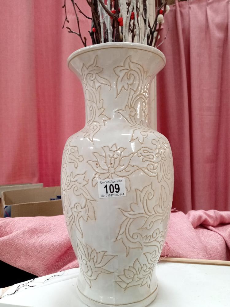A tall ceramic vase. - Image 2 of 2