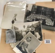 A folder of vintage photograph ephemera