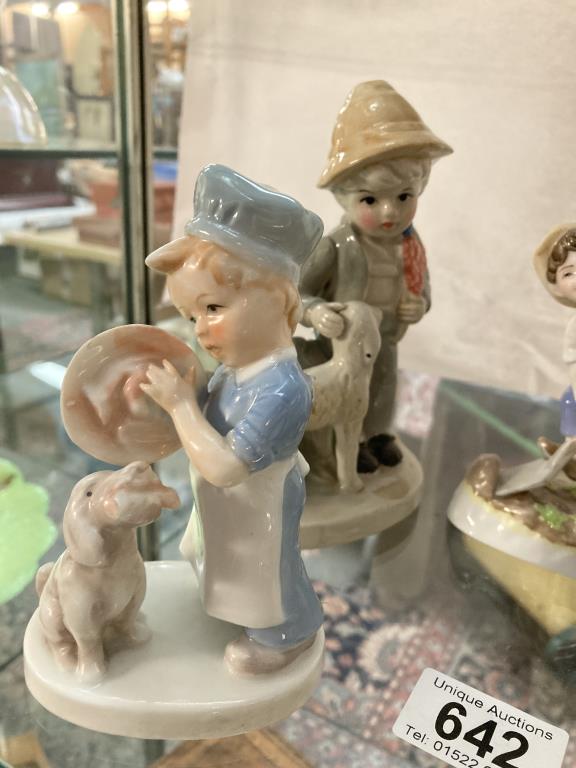 5 Porcelain figures of children including Royal Worcester - Image 2 of 3