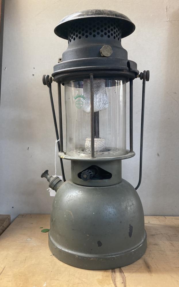 A Vintage Bi-Aladdin pressure lamp - Image 2 of 2