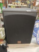 A Yamaha SW-P40 speaker