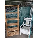 A pine slatted shelf unit and painted storage chair