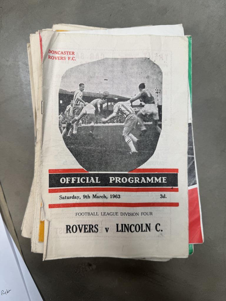 A good lot of football programmes - Image 4 of 11