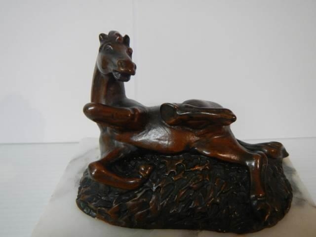 A good quality horse on a marble base paperweight. - Image 2 of 4