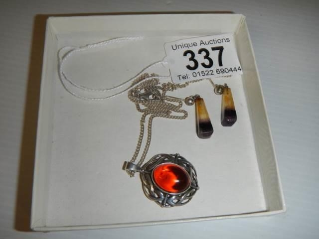 A silver pendant set amber? and a pair of pendant earrings. - Image 4 of 4