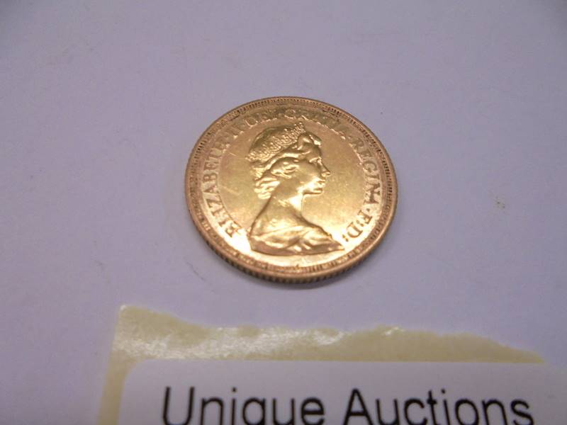 A 1980 Queen Elizabeth II full gold sovereign. - Image 2 of 3