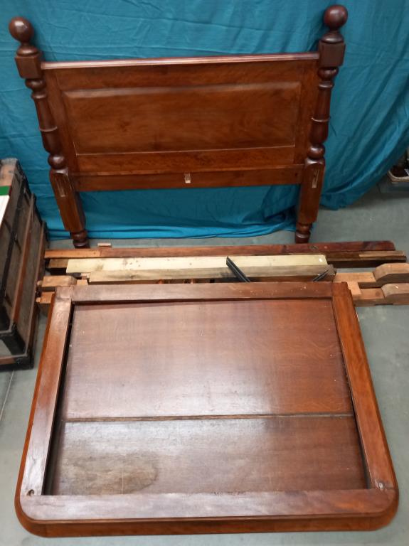 A Victorian mahogany half tester bed - Image 8 of 8