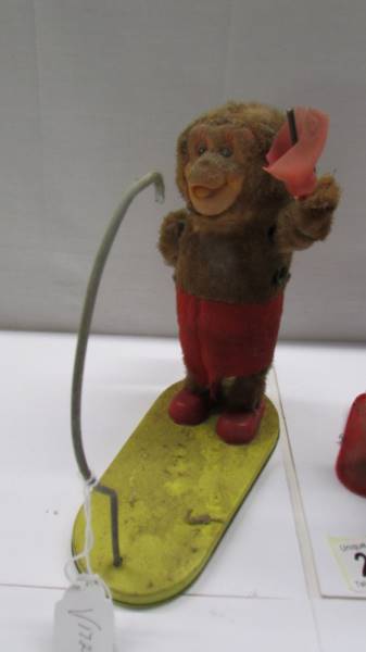 Two vintage toy monkeys, both a/f. - Image 3 of 3
