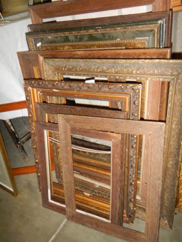 A good lot of old picture frames in various sizes, COLLECT ONLY. - Image 8 of 11