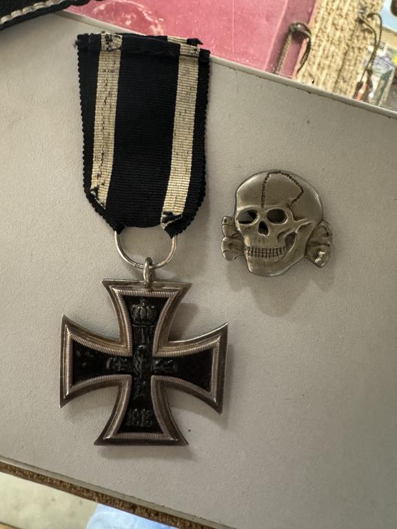 German badges and bands including Iron Cross 2nd class, SS armband, SS skull pin etc., - Image 7 of 10