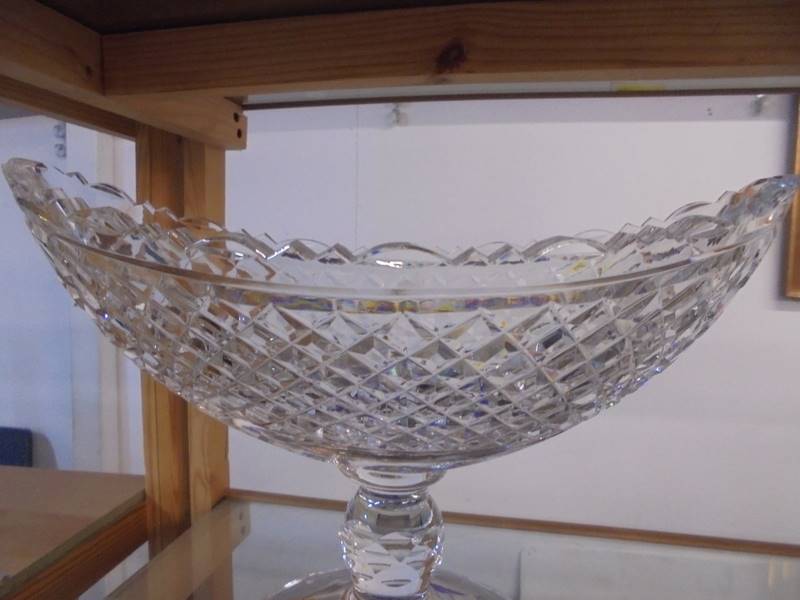 A fine Waterford crystal footed bowl. - Image 2 of 2