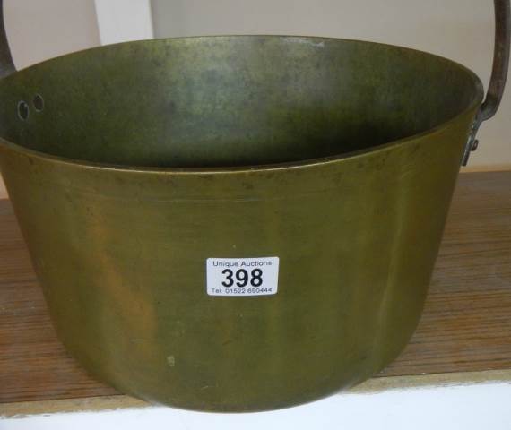 A large brass jam pan. - Image 2 of 2