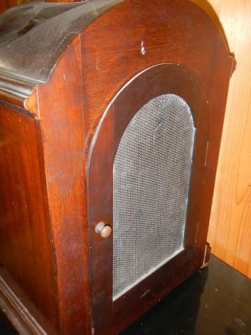 A Victorian mahogany cased bracket clock with silvered dial, in working order, COLLECT ONLY. - Image 3 of 4