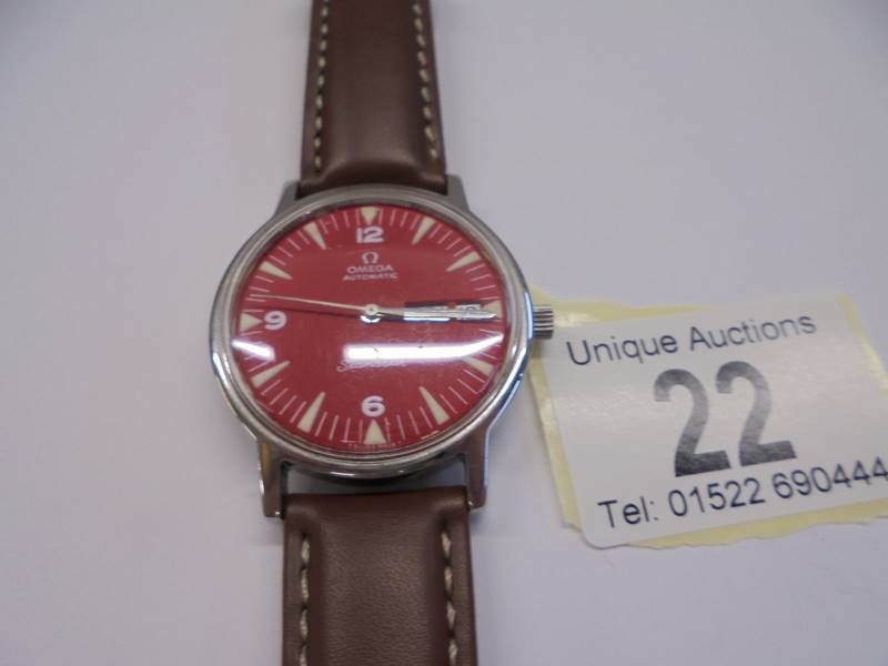 A vintage Omega Automatic Seamaster gent's wrist watch with red dial. - Image 2 of 6