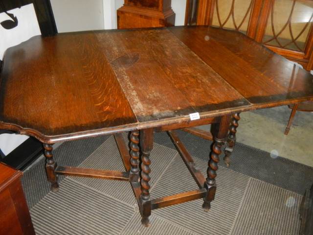 A good oak barley twist gateleg table with pie crust edge, COLLECT ONLY. - Image 2 of 3