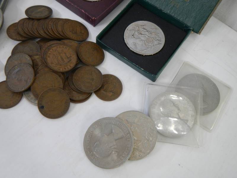 A mixed lot of coins and crowns including Churchill, Festival of Britain 1951 etc., - Image 3 of 5