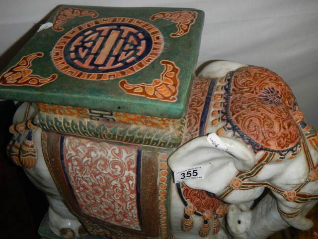 A late 19th/early 20th century ceramic elephant garden seat/pot stand, COLLECT ONLY. - Bild 3 aus 7