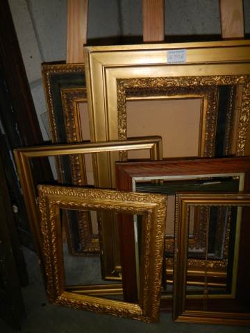 A good lot of old picture frames in various sizes, COLLECT ONLY. - Image 7 of 11