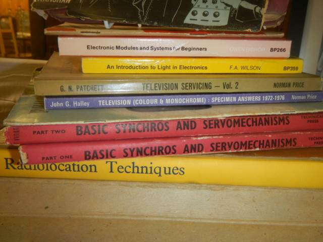 A good lot of mid 20th century radio and TV books. - Image 2 of 3