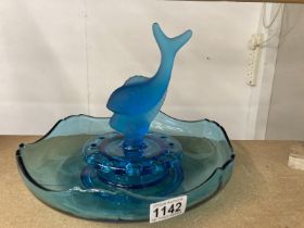 A large blue glass bowl / table piece with frosted glass fish