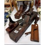 3 Metal shoe stretchers & 5 Vintage wooden planes