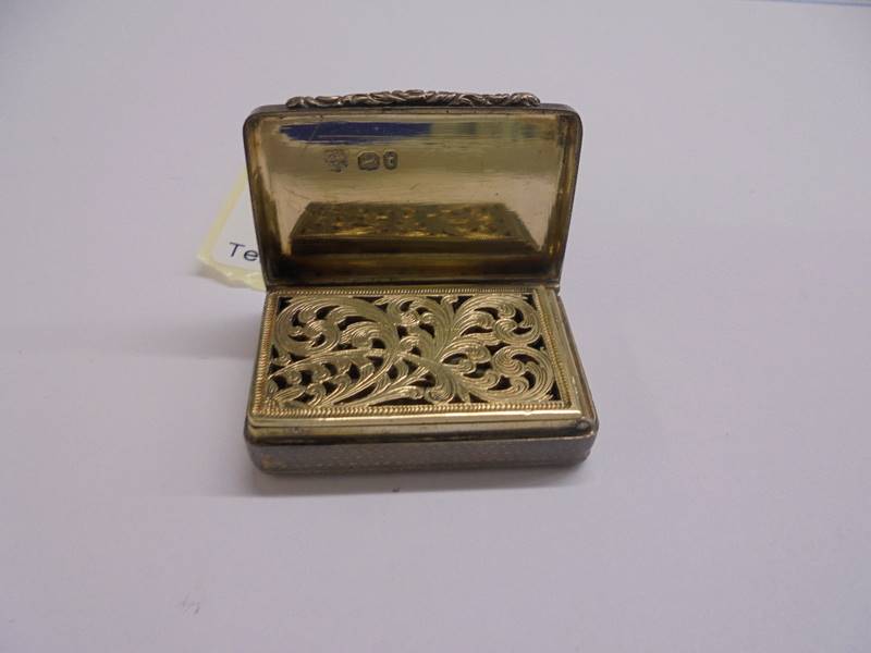 An early 19th century silver vinaigrette. - Image 2 of 2