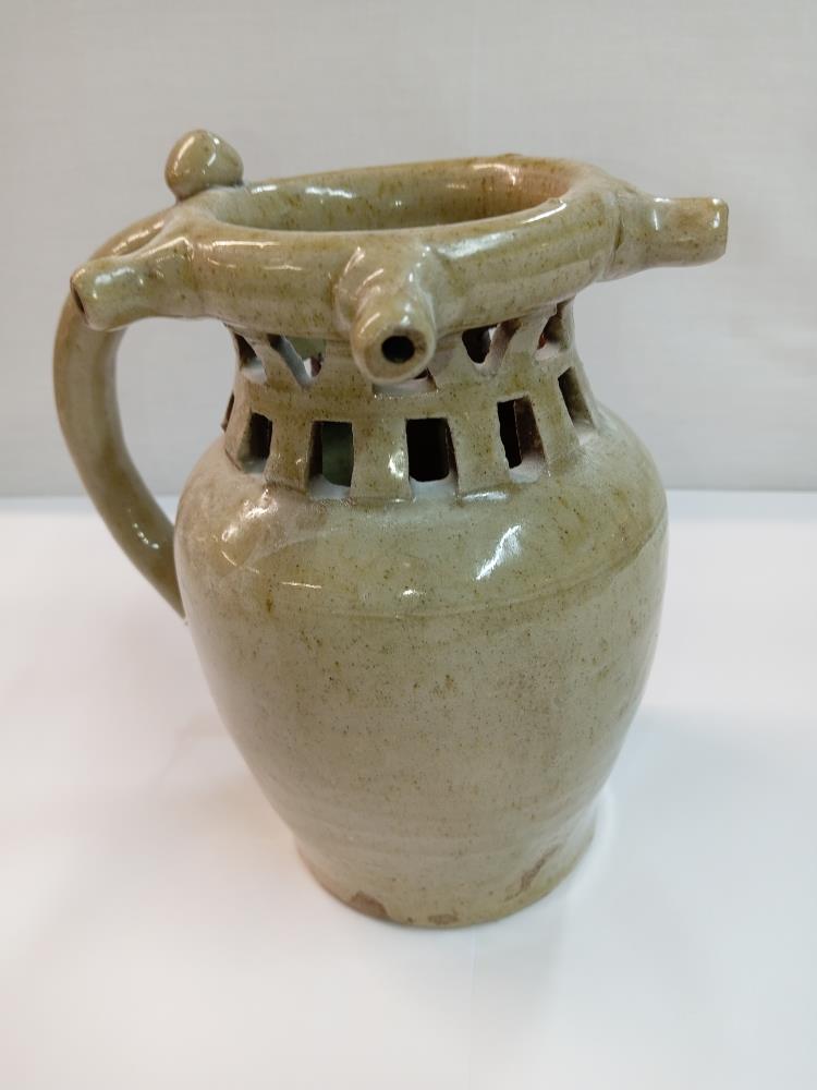 A stoneware 5 spout puzzle jug. Height 17.5cm - Bild 3 aus 6