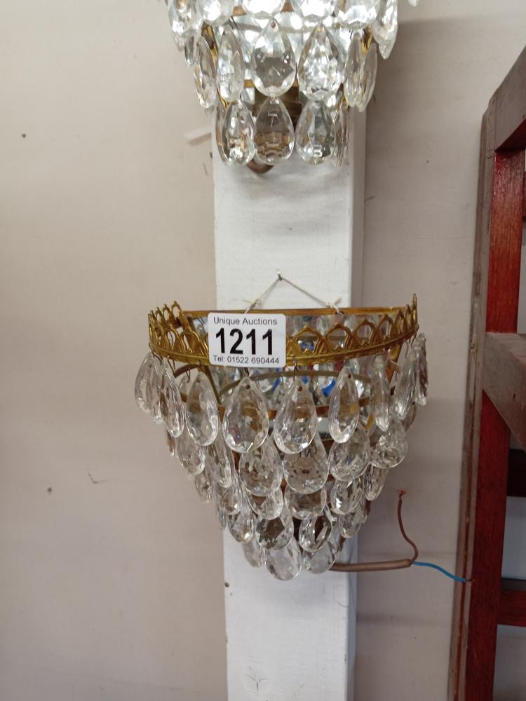 A pair of French mirror back chandelier wall lights with tear drop glass droppers - Image 3 of 3