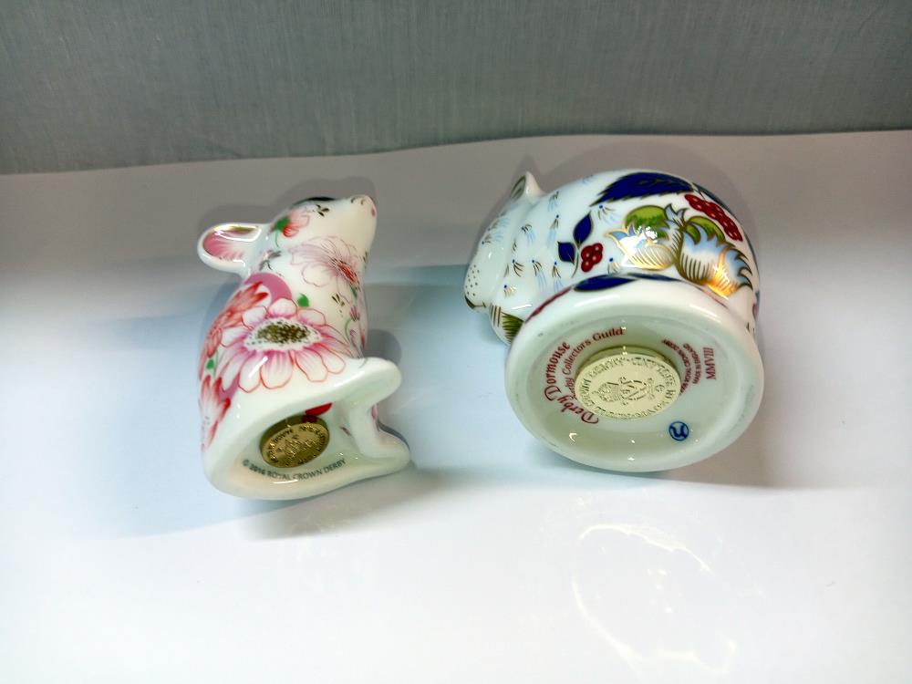 3 Royal Crown Derby field mice paperweights, 2 with gold stoppers, 1 missing stopper - Image 2 of 3