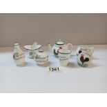 7 pieces of crested ware decorated with cockerels