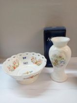 A boxed Aynsely vase & large fruit bowl