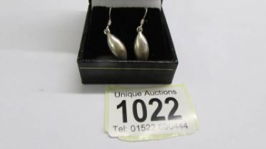 A pair of 9ct white gold drop earrings, 1.76 grams.