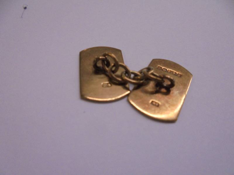 A pair of 9ct gold monogrammed cuff links, 5.84 grams. - Image 3 of 3