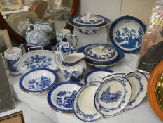 A good mixed lot of blue and white ceramics. COLLECT ONLY