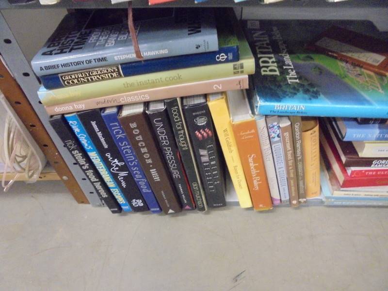 A good lot of books including cookery and reference. - Image 5 of 5