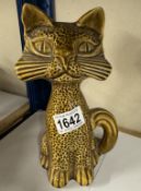 A Dartmouth pottery cat money box (marked 812 underneath)