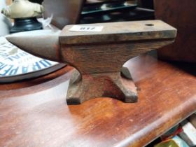 Tinsmith's Anvil. {11 cm H x 24 cm W x 9 cm D}.