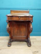 Good quality Victorian mahogany Davenport with fitted interior and inset leather top raised on