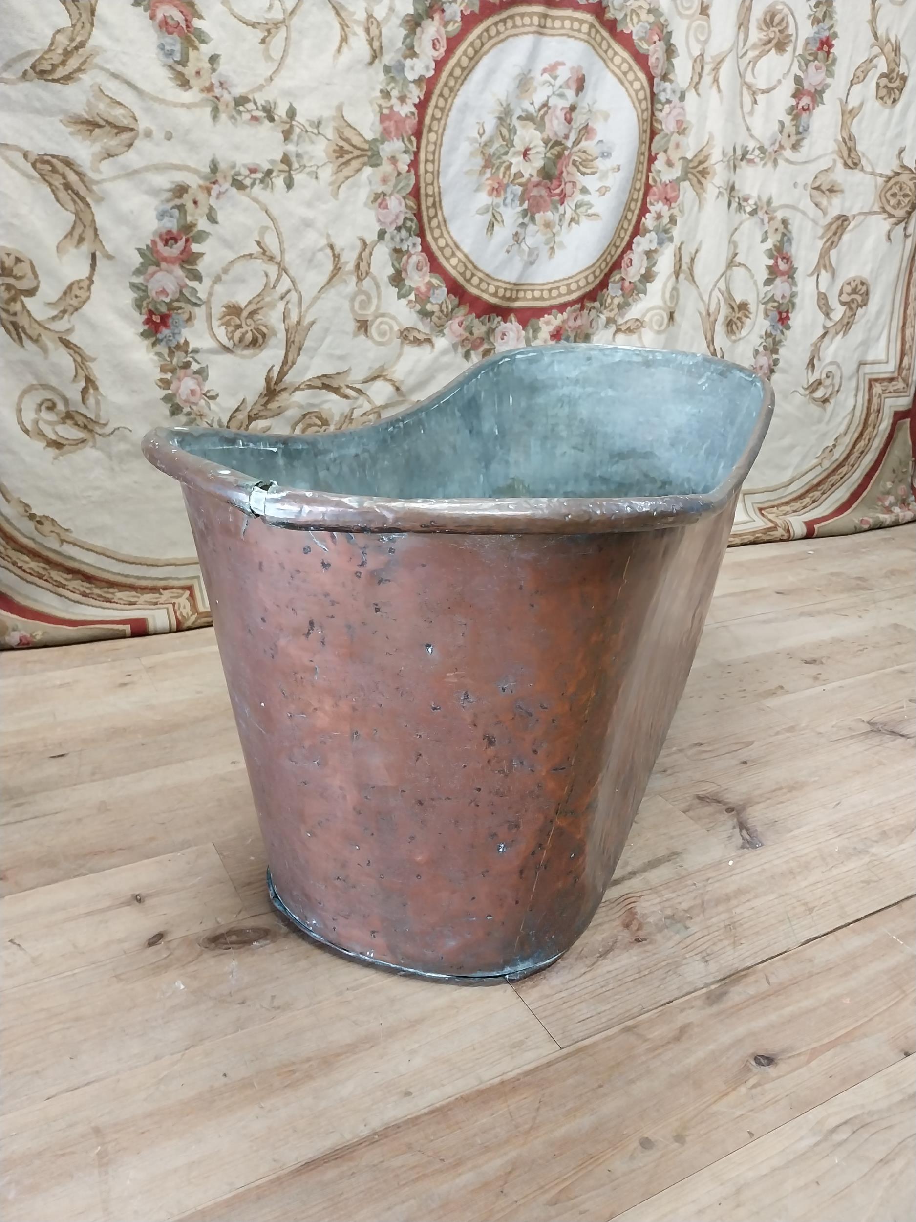 19th C. French copper bath. {62 cm H x 150 cm W x 60 cm D}. - Image 7 of 8
