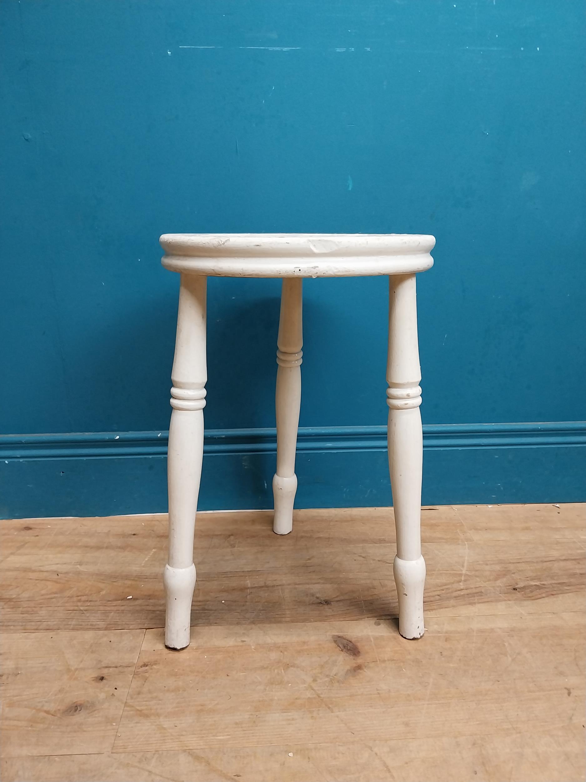 1940's painted pine stool on three turned legs. {46 cm H x 33 cm Dia.}. - Image 3 of 6